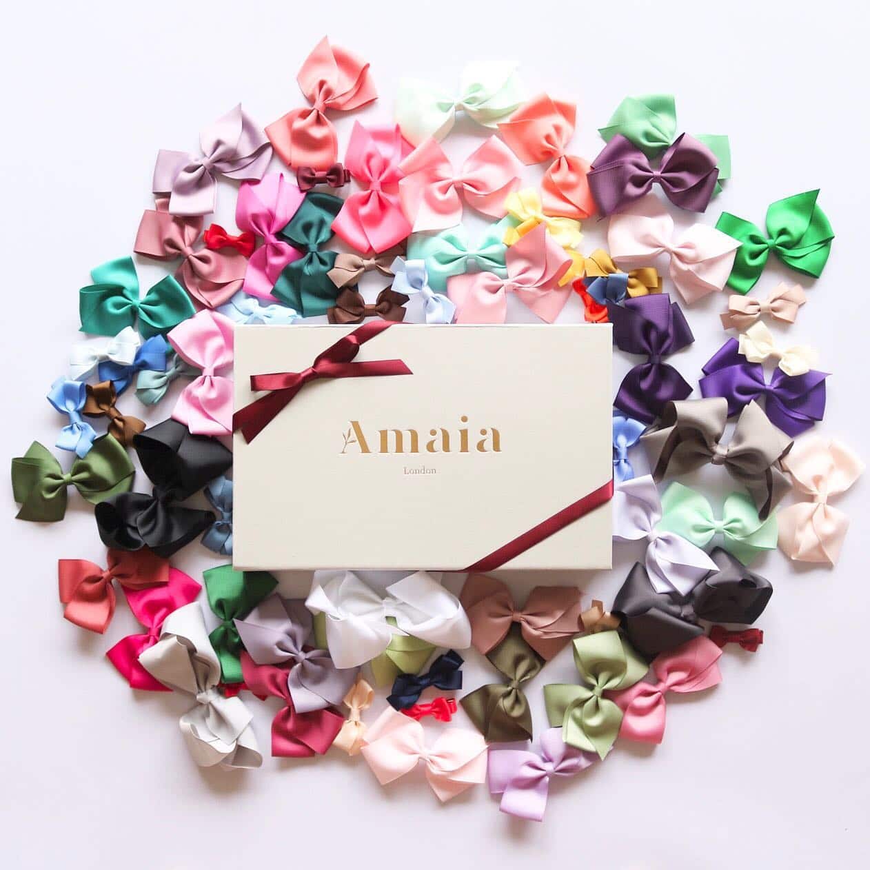 Amaia Kids ヘアクリップ、全66色展開となり販売開始いたしました。